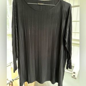 Alembika Black top
